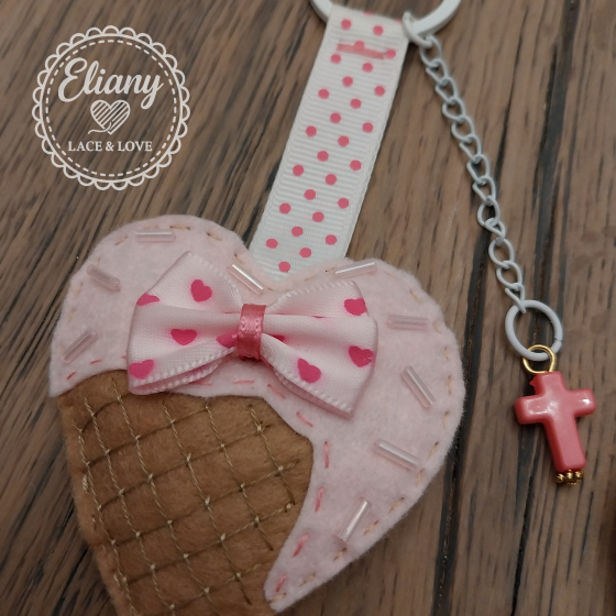 Charms per borse o portachiavi cuori gelato ricamati