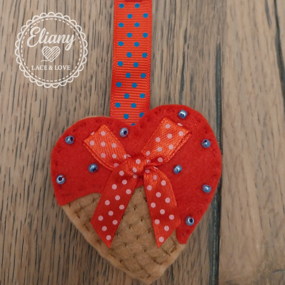 Charms per borse o portachiavi cuori gelato ricamati