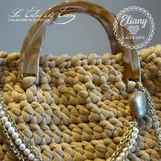 Borsa uncinetto cotone beige, manico tartaruga