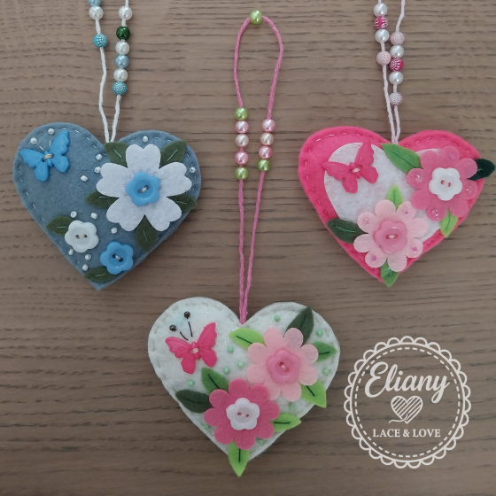 Charms per borse o portachiavi cuore con fiori