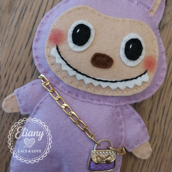 Charms per borsetta handmade in pannolenci lilla malva