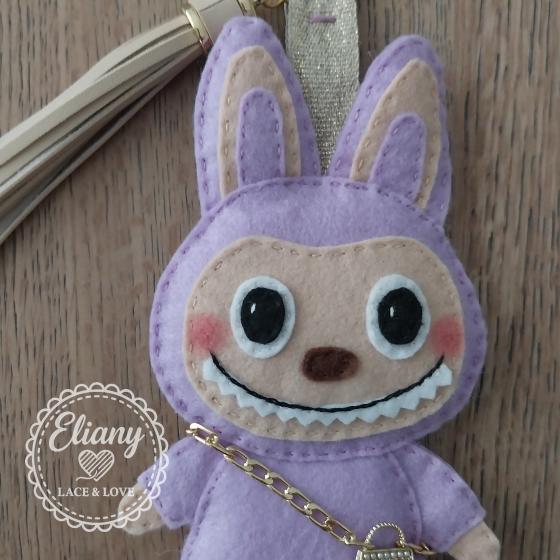 Charms per borsetta handmade in pannolenci lilla malva