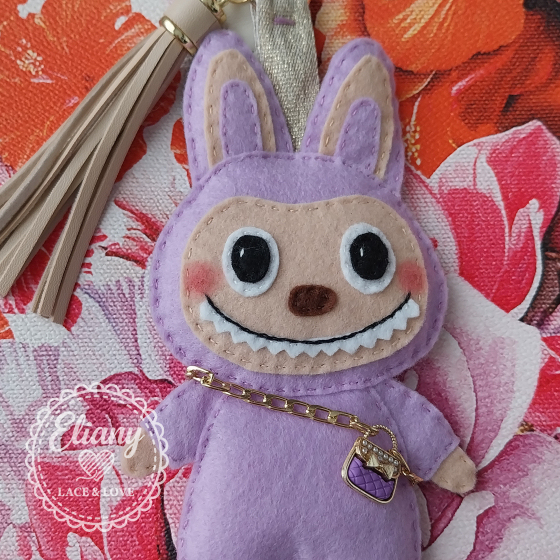 Charms per borsetta handmade in pannolenci lilla malva