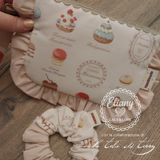 Pochette portatrucco, scrunchies