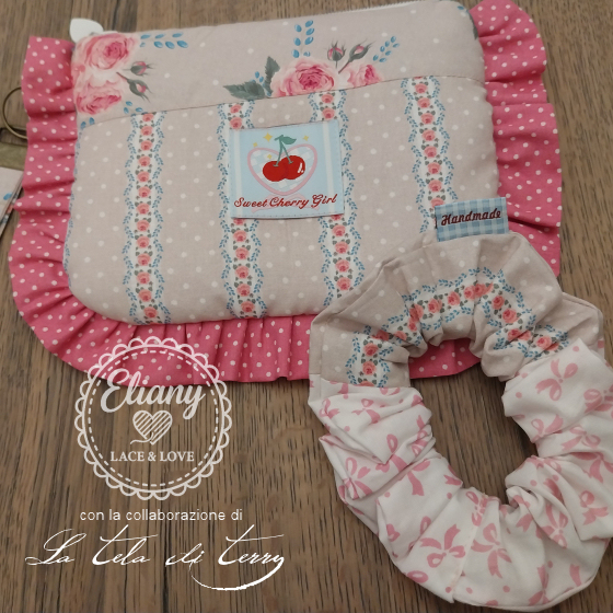 Pochette portatrucco, scrunchies, fiori e ciliegie
