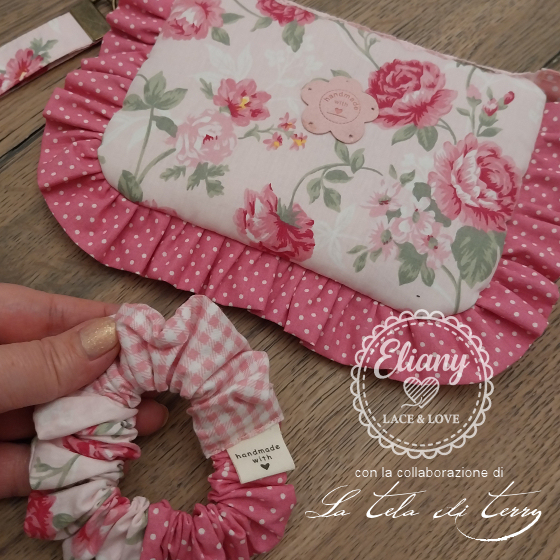 Pochette portatrucco, scrunchies, rose fucsia